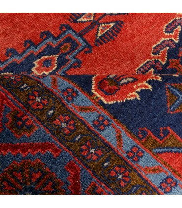 فرش دستباف قدیمی ده و نیم متری ویست کد 179678