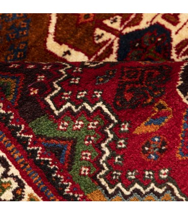 فرش دستباف قدیمی چهار و نیم متری شیراز کد 179742