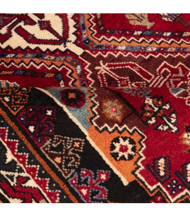 فرش دستباف قدیمی سه و نیم متری شیراز کد 179763