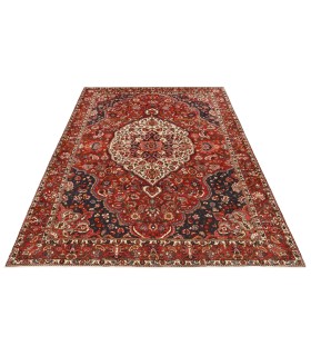 فرش دستباف قدیمی شش و نیم متری بختیاری کد 705556