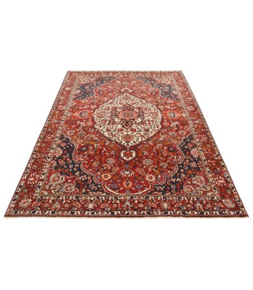 فرش دستباف قدیمی شش و نیم متری بختیاری کد 705556