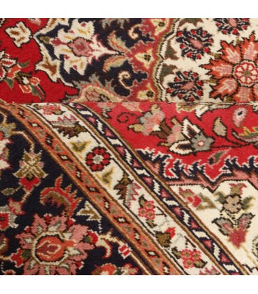 فرش دستباف قدیمی پنج و نیم متری تبریز کد 705557