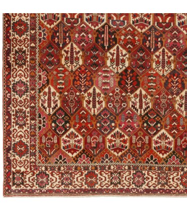 فرش دستباف قدیمی شش و نیم متری بختیاری کد 705561