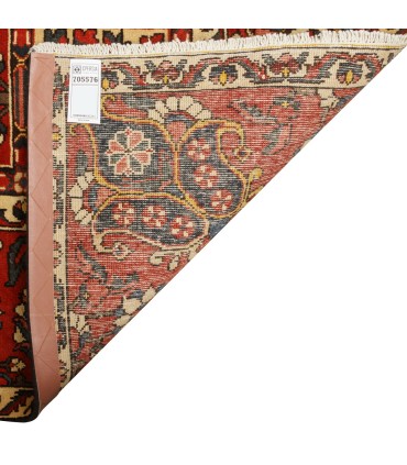 فرش دستباف قدیمی شش و نیم متری بختیاری کد 705576