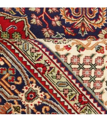 فرش دستباف قدیمی هشت و نیم متری تبریز کد 705609