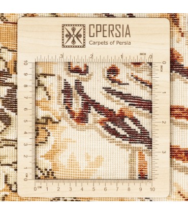 Pictorial Tabriz Carpet Ref 901857