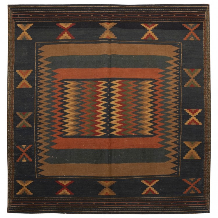 Kilim persan Sirjan fait main Réf ID 151026 - 137 × 140