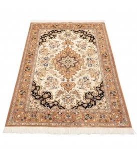 Tappeto persiano Qom annodato a mano codice 152309 - 103 × 150